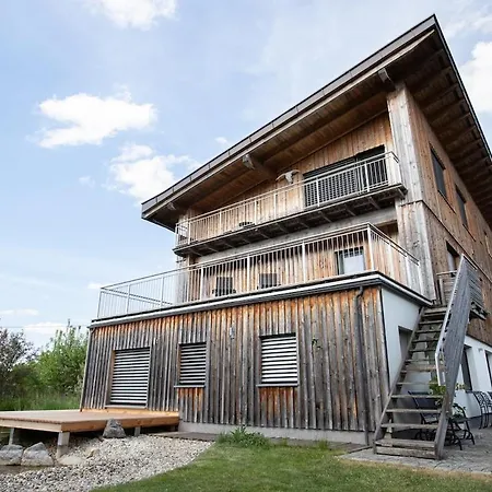 Gemuetliche Mit Schwimmteich Apartment Unterpuehret